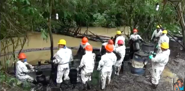 Captura de pantalla de video sobre el desastre ecológico en la Amazonía peruana. Crédito: Youtube/Onias flores cueva