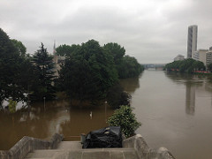 Puteaux, crue de la seine, depuis le pont de Neuilly